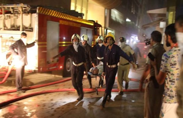मुंबई कमला मिल्स बिल्डिंग में लगी आग, 14 लोगों की मौत, 21 घायल, राहत और बचाव का काम जारी|
