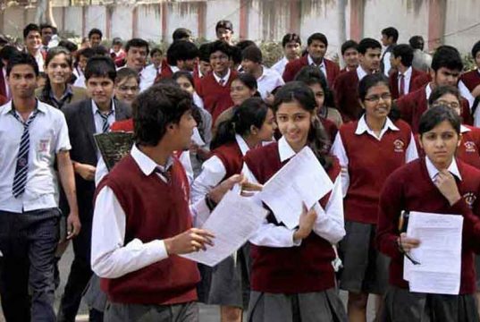 CBSE Paper Leak 2018: प्रकाश जावड़ेकर बोले- दोषियों को बख्शा नहीं जाएगा