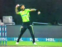 पीएसएल: आपस में भिड़े पाकिस्तानी क्रिकेटर, एक ने दूसरे पर फैंकी गेंद देखे ये वीडियो-