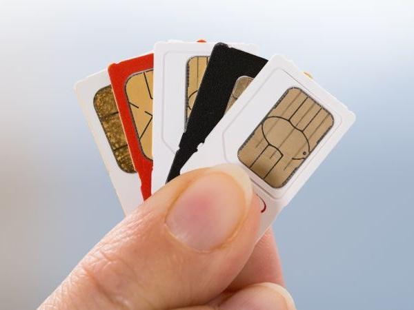 केंद्र सरकार का बड़ा फैसला बिना आधार कार्ड के खरीद पाएँगे सिम कार्ड