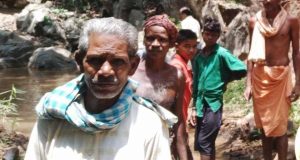 ओडिशा के रहने वाले 70 साल के बुजुर्ग ने बनाई 1 किलोमीटर लंबी नहर