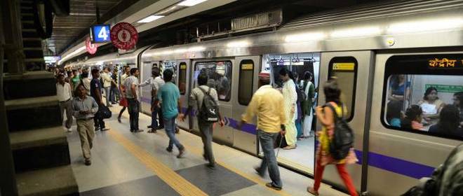 दिल्ली मेट्रो है दुनिया की दूसरी सबसे महंगी मेट्रो, इस साल 4.2 लाख लोगों ने बंद किया मेट्रो से सफर करना