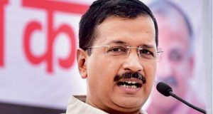 विवेक तिवारी हत्याकांड: दिल्ली के सीएम केजरीवाल ने ट्वीट कर दिया इसे मजहबी रूप