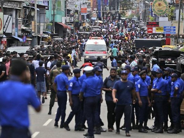 श्रीलंका के कोलंबो में सीरियल ब्लास्ट 138 लोगों की मौत, 400 से अधिक घायल