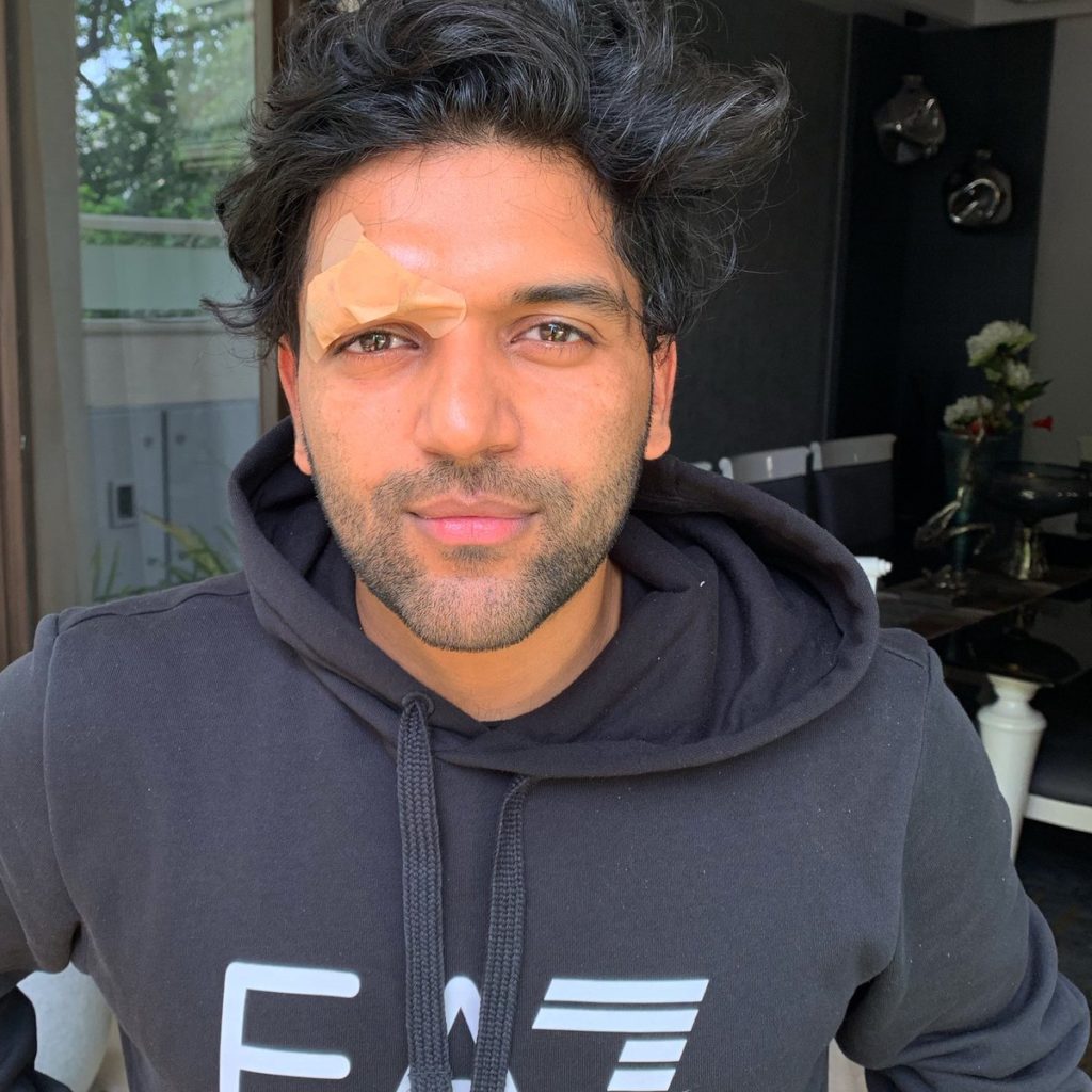 Singer Guru Randhawa सिंगर गुरु रंधावा पर कनाडा में एक व्यक्ति ने किया हमला