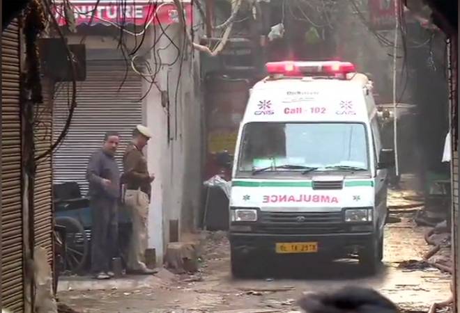 Delhi Anaj Mandi Fire: सीएम अरविन्द केजरीवाल ने किया मृतकों और घायलों के लिए मुआवजे का ऐलान