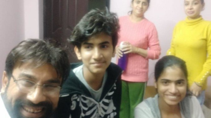 गाजियाबाद: इंद्रापुरम में जींस कारोबारी ने परिवार संग लगाया मौत को गले, बिज़नेस में घाटे से था परेशान