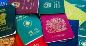 World's Most Powerful Passport List 2021: जानिए दुनिया के सबसे पावरफुल पासपोर्ट में भारत और पाकिस्तान की स्तिथि