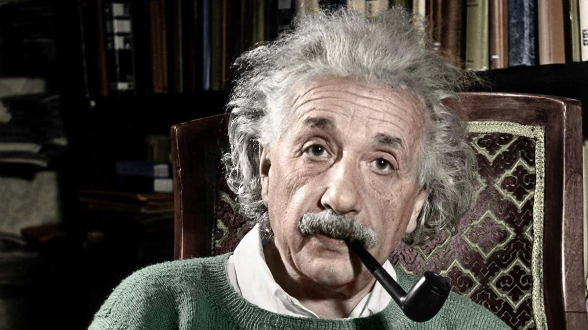 Albert Einstein’s Best Education Motivation Inspirational Quotes Slogans Shayari Hindi and English for Whatsapp Status Facebook Instagram Tik-Tok अल्बर्ट आइंस्टीन कोट्स शायरी