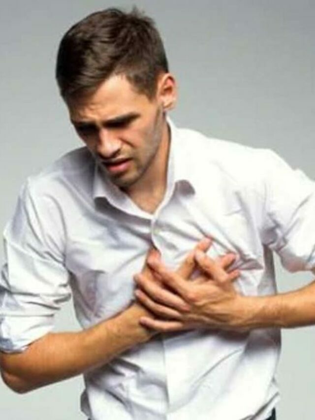 हार्ट अटैक (Heart Attack) के इन 8 शुरूआती लक्षणों से पहचाने!