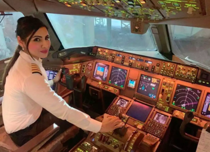Zoya Agarwal News in Hindi - Youngest Indian Female Pilot To Command World Longest Flight Of Air India Over The North Pole | ज़ोया अग्रवाल रचने जा रही इतिहास पढ़े खबर!