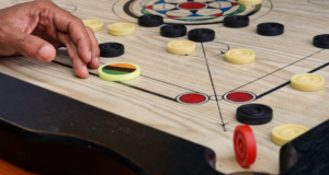 Best Collection of Carrom Board Game Quotes, Carrom Board Game Shayari, Carrom Board Game Status in Hindi, कैरम बोर्ड गेम कोट्स, कैरम बोर्ड गेम स्टेटस, कैरम बोर्ड गेम शायरी