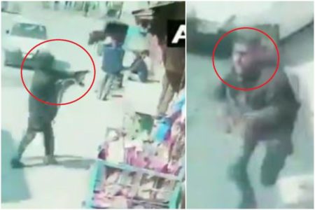 CCTV Footage में देखें आतंकवादियों की कायराना हरकत - On February 19, at Baghat Barajulla in the Srinagar district of Kashmir, some terrorists have attacked the policemen in the filled market.