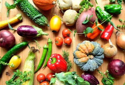 Reason for Increasing Prices of Vegetables in Summer in Hindi, सब्जियों के दाम, सब्जियों की कीमत में इजाफा, दिल्ली में फलों और सब्जियों की कीमत बढ़ी, vegetables prices, vegetables price increased,