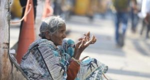 Which state of India has the highest number of beggars, women begging the most or men ?, which state of India has the least number of beggars? | भारत के किस राज्य में सबसे अधिक भिखारी मौजूद है,