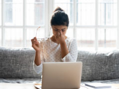 Work from Home Side Effects in Hindi, Are You Getting Problems with Work From Home Follow These Tips to Get Instant Relief in Hindi, फ्रॉम होम (घर से काम करना) से होने वालों समस्याओं से पाए छुटकारा !