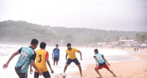 Best Games Play on Goa Beach, Goa Beach on Games Play, Best Sports on Goa Beach, Water Sports in Goa, Water Sports Goa, Water Sports in Goa, गोआ बीच पर खेलने वाले मजेदार खेल !