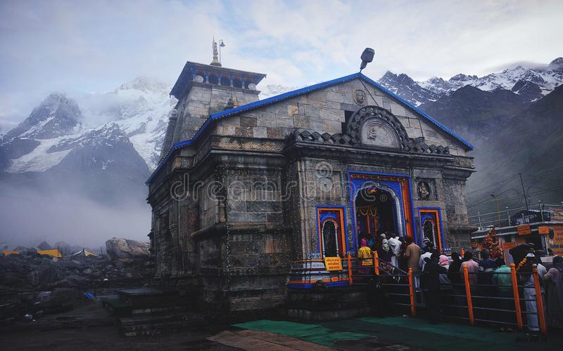 Best Collection of Kedarnath Temple (Mandir) Trip Quotes Shayari Status Quotes in Hindi for Social Media Post Captions | केदारनाथ मन्दिर (टेम्पल) उत्तराखंड शायरी स्टेटस कोट्स