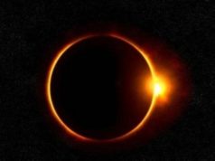 Surya Grahan 2021 - Today's first solar eclipse of the year, know in which states this Ring of Fire will be visible? | आज साल का पहला सूर्य ग्रहण, जानिए किन राज्यों में दिखेगा ये रिंग ऑफ फायर ?