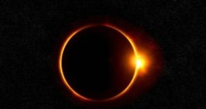 Surya Grahan 2021 - Today's first solar eclipse of the year, know in which states this Ring of Fire will be visible? | आज साल का पहला सूर्य ग्रहण, जानिए किन राज्यों में दिखेगा ये रिंग ऑफ फायर ?