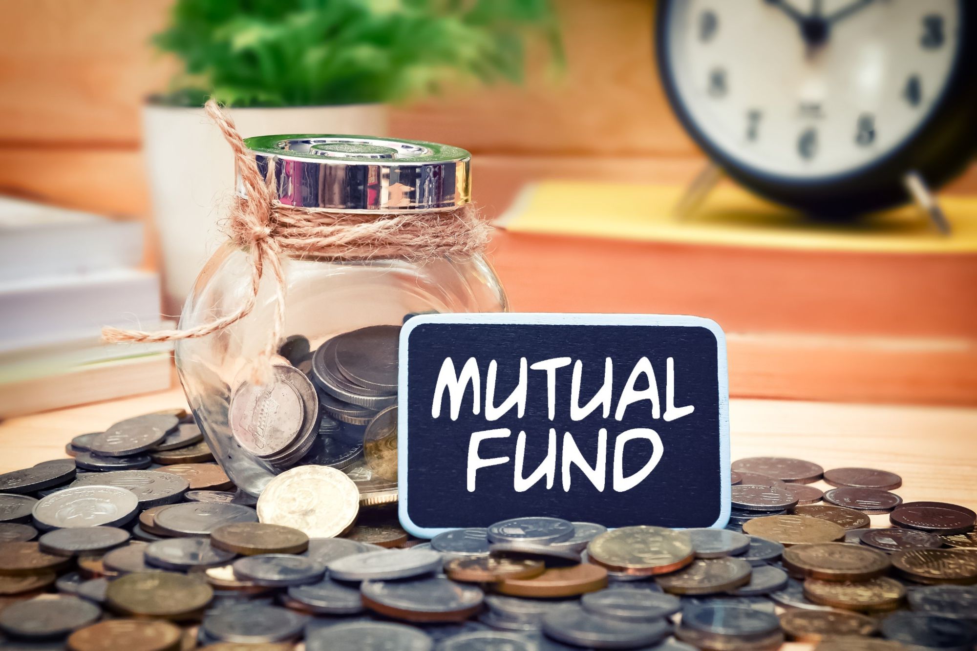 Best 5 - Top Performing Mutual Funds in India in Hindi - These funds gave 5 times return in 3 months as compared to bank FD | इन म्‍यूचुअल फंड ने 3 महीने में बैंक FD से 5 गुना अधिक रिटर्न दिया !