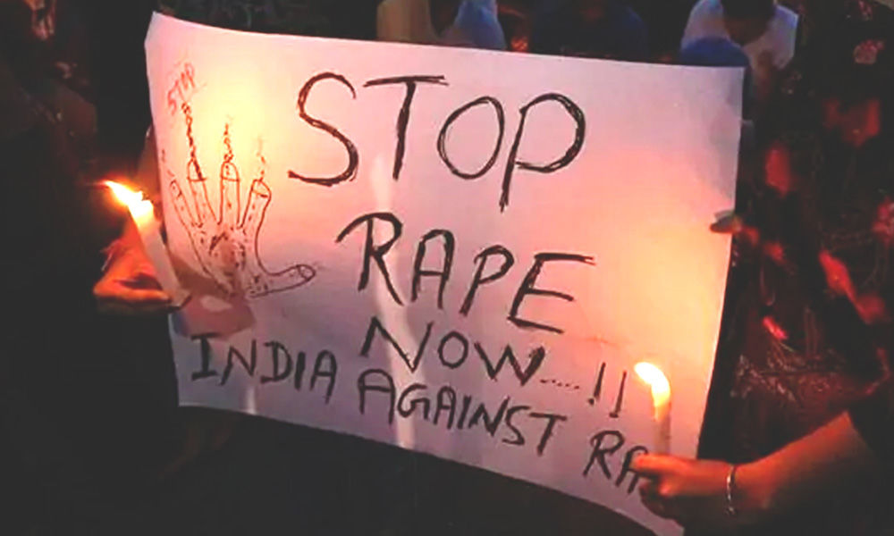 उत्तराखंड देहरादून में अपने एनजीओ (NGO) के नाम से स्कूल चलाने वाले एक शख्स ने 12 वर्षीय नाबालिक छात्रा के साथ कथित तौर पर दुष्कर्म किया | A 12-year-old minor girl was allegedly raped by a man running a school in the name of an NGO in Dehradun, Uttarakhand.