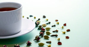 Ingredients To Increase Taste in Tea in Hindi - अगर आपको चाय पीना अच्छा लगता है तो उसमें ये एक्स्ट्रा इंग्रीडिएंट्स डालकर एक्सपेरिमेंट जरूर करें। हो सकता है आपको उस चाय का स्वाद ज्यादा अच्छा लगे