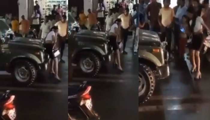 Drunk Model In Gwalior Makes Ruckus On Road, Kicked And Broke Army Car, Pushed Police | MP Gwalior Drunk Model Viral Video News in Hindi | लड़की का नाम क्या है ?
