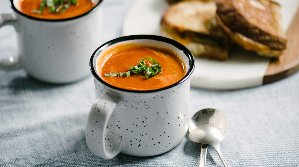 Health Benefits of Tomato Soup - 7 amazing benefits of tomato soup, which will keep you away from diseases. | टमाटर सूप के 7 जबरदस्त फ़ायदे, जो आपको बीमारियों से दूर रखेंगे।