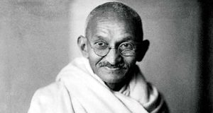 ग़ांधी जी के वेशभूषा किसी थी ? कैसे दिखाई देते थे गांधी जी ? |How Was Gandhi Ji's Dress in Hindi | How Did Gandhi Ji Appear in Hindi? | देश के बापू गांधी जी की वेशभूषा कैसी थी