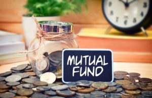 Best Collection of Mutual Funds Shayari Status Quotes Caption in Hindi for Investment Whatsapp DP FB Story Insta Reels Twitter | What is Mutual Funds in Hindi