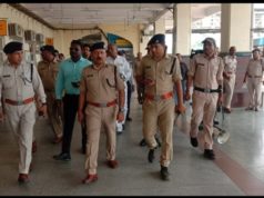 Bomb Found At Gwalior Railway Station News in Hindi, Unknown Person Informed Bomb Found at Gwalior Railway Station Police Started Searching | ग्वालियर रेलवे स्टेशन पर बम होने की सूचना