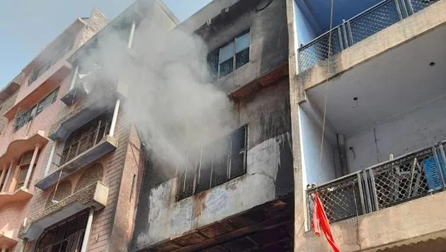 Delhi Fire Incident in Inderlok Area (Fire in Cardboard Factory | A massive fire broke out in a cardboard box manufacturing factory at Manish Gali in Indralok Shahzada Bagh, Delhi at 12.30 pm today.