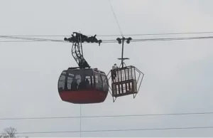 Himachal Pradesh Cable Car Accident News Watch Viral Video | Ropeway stuck in Himachal Pradesh's Parwanoo due to technical glitch | तकनीकी खराबी के बाद हवा में फंसे दिल्ली के पर्यटक, देखे वीडियो!