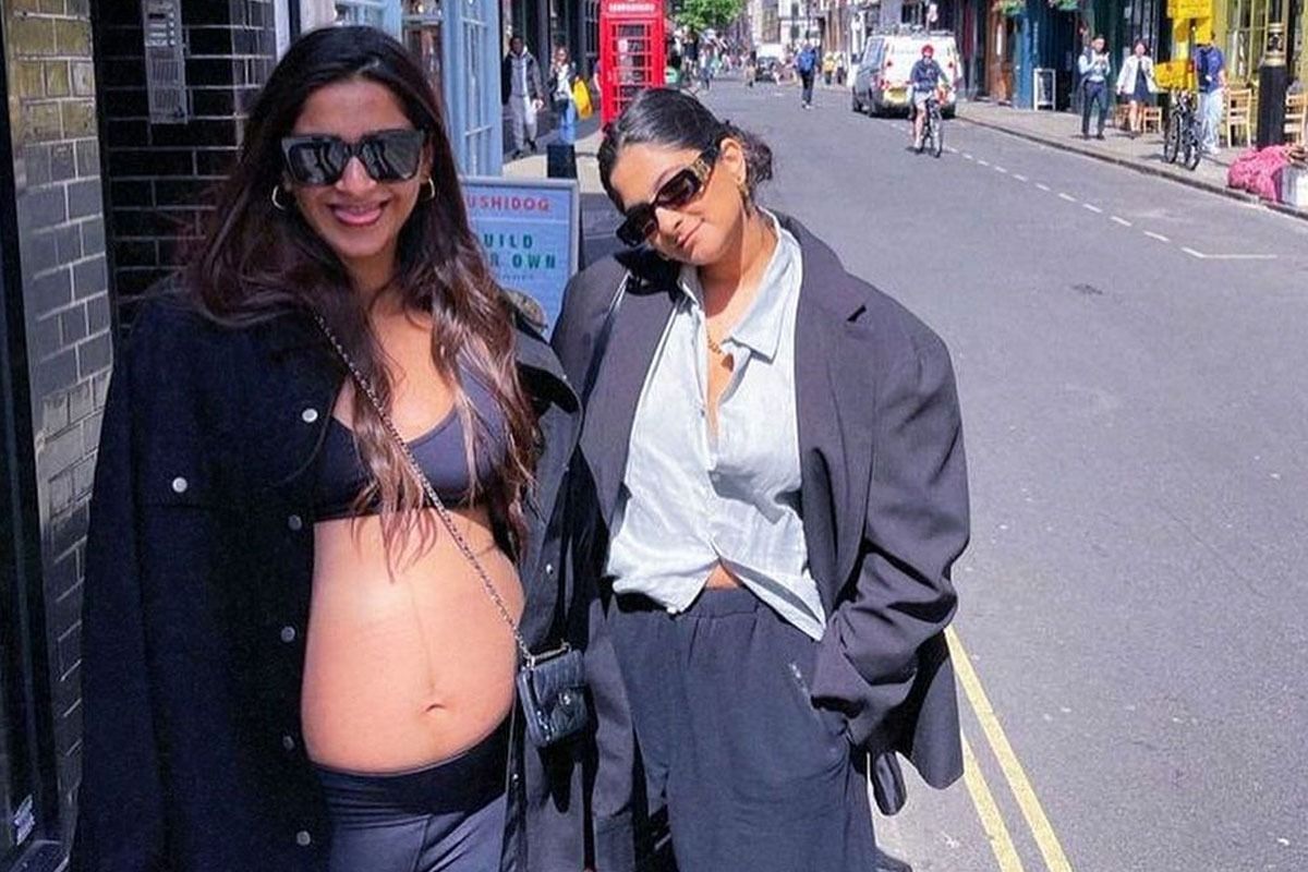 Sonam Kapoor Baby Bump Photos Viral On Social Media | Sonam Kapoor flaunting baby bump on the streets of London with sister Rhea Kapoor fans reaction goes viral on social media