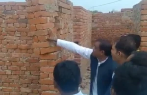 Pratapgarh Samajwadi Party MLA RK Verma Inspect Engineering College Under Construction in Raniganj Video Viral | विधायक के धक्का देते ही गिर गई निर्माणाधीन कॉलेज की दिवार, जानिए पूरा मामला!