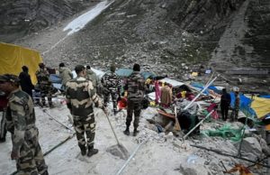 Amarnath Cloudburst News in Hindi | 16 Dead, 40 Missing Due To Cloudburst in Jammu and Kashmir | Amarnath Cloudburst Live Update, जम्मू कश्मीर में बादल फटने से 16 लोगो की मौत, 40 के आसपास लोग लापता