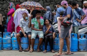 Sri Lanka Crisis Gotabaya Rajapaksa out of Country Know the latest Updates | 6 Pictures of the Outcry on the Streets of Sri Lanka | Sri Lanka Crisis Latest Photos