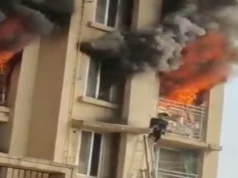 A massive fire broke out in a flat located on the third floor of Marina Enclave building in Jankalyan Nagar, Malad, Mumbai News in Hindi, Marina Enclave Building 3rd Floor Fire Reason