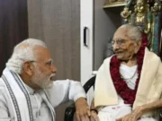 PM Modi Mother Heeraben Modi Health updates News in Hindi, पीएम मोदी की मां हीराबेन अस्पताल में भर्ती, डॉक्टरों ने क्या कुछ कहा?, Heeraben Modi Admitted in Hospital, PM Modi Mother Health News