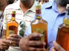 16 People Died Due To Spurious Liquor in Motihari News in Hindi | Bihar Liquor Death News | मोतिहारी में जहरीली शराब से 16 लोगों की मौत, कई लोगों की तबीयत बिगड़ी!