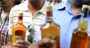 16 People Died Due To Spurious Liquor in Motihari News in Hindi | Bihar Liquor Death News | मोतिहारी में जहरीली शराब से 16 लोगों की मौत, कई लोगों की तबीयत बिगड़ी!