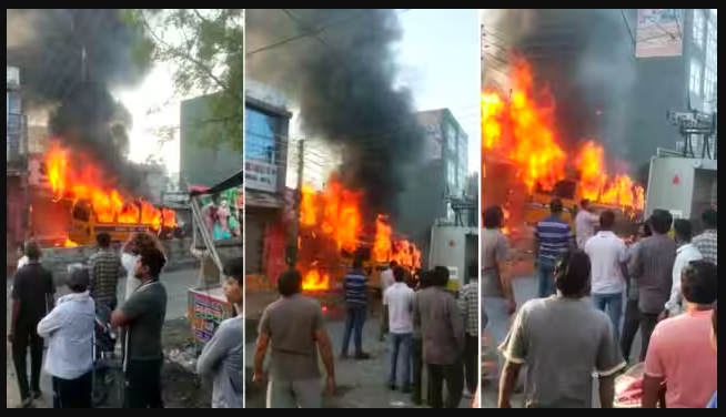 Breaking News in Hindi: Children's School Bus Caught Fire in Palwal Haryana Watch Video | बच्चों को ले जा रही बस में अचानक लगी भीषण आग, बाल-बाल बची बच्चों की जान!