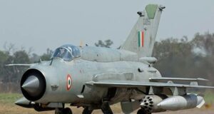 Indian Air Force's MiG-21 Fighter Aircraft Crashed News in Hindi, MiG-21 Plane Accident News, IAF's MiG-21 crashes near Hanumangarh in Rajasthan | भारतीय वायुसेना का मिग-21 विमान दुर्घटनाग्रस्त हो गया, जाने कारन?