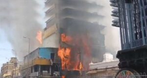 Massive Fire Broke Out Near Govindaraja Swamy Temple in Tirupati District News in Hindi | Massive fire breaks out in photo studio near Govindaraja Swamy Temple in Tirupati