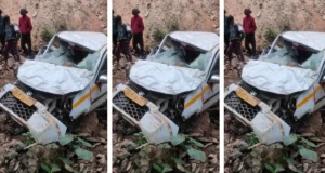 Pithoragarh Road Accident in Uttarakhand News in Hindi, Jeep Accident in Pithoragarh UK Live News | Pithoragarh Car Accident | 12 लोगों से भरी जीप रामगंगा नदीं में जा गिरी, 10 लोगों के शव बरामद, 2 लापता!