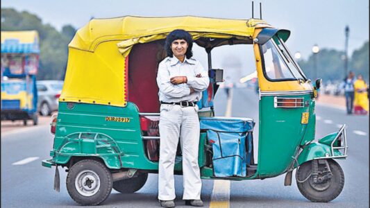 Delhi Auto Rickshaws News in Hindi | Delhi government orders to install GPS tracking in all auto-rickshaws, can action be taken if non-compliance? | 3 सालों से अटका पड़ा था यह काम