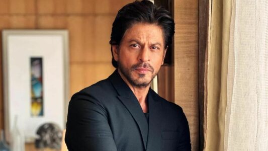 Shahrukh Khan Received Death Threats News in Hindi | SRK Received Death Threats, Got Y+ Category Security | शाहरुख खान को मिली जान से मारने की धमकी, मिलेगी Y+ कटेगरी की सिक्योरिटी क्या है ?