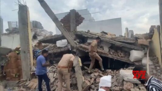 Big Explosion in Meerut Soap Factory News in Hindi | उत्तर प्रदेश मेरठ के लोहिया थाना स्थित एक साबुन फैक्ट्री में हुआ बड़ा धमाका, 4 की मौत, 10 घायल, 3 इमारत धराशाई | Meerut Soap Factory Blast News