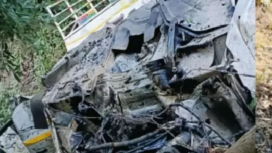 Jeep Accident in Okhalkanda, Nainital Uttarakhand News in Hindi | Uttarakhand Road Accident | नैनीताल में 11 लोगों से भरी जीप 500 मीटर गहरी खाई में गिरी, 8 लोगों की मौत!